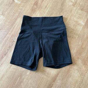 COPY - LULULEMON ALIGN SHORTS